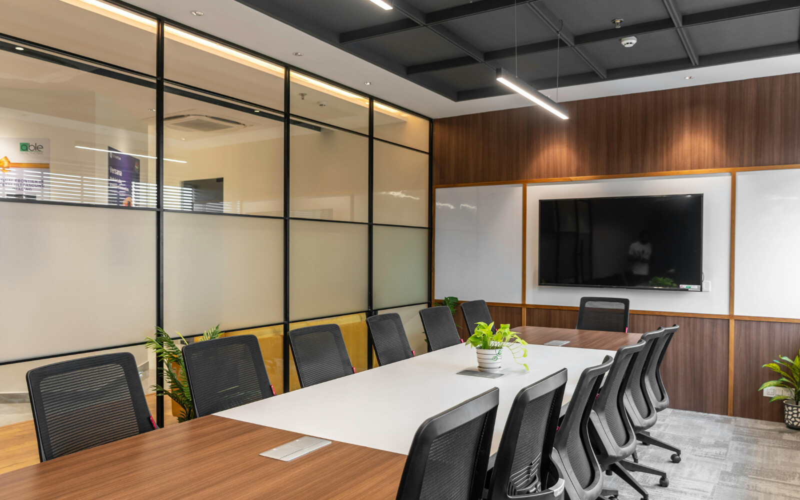 İnegöl Kiralık Dükkan ve Ofis - Ticari Alan İlanları