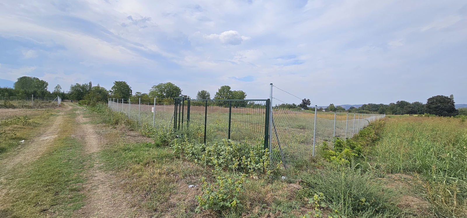 AKGÜN'DEN SATILIK HAMAMLI MH. 2800M2 KADASTRO YOLA CEPHE TARLA!