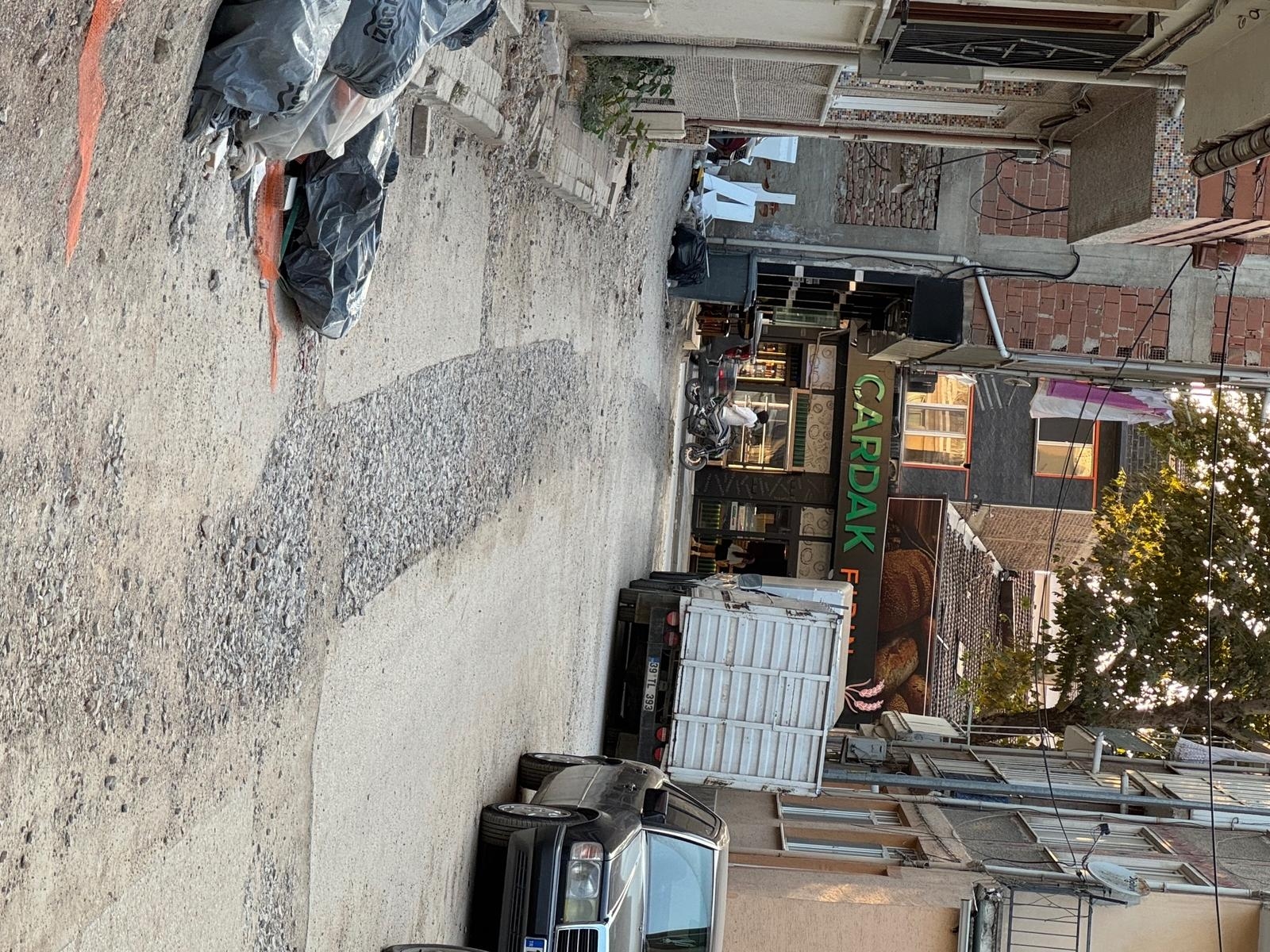 AKGÜN'DEN SATILIK ORHANİYE MH 85M2 ARSA(İÇİNDE MÜSTAKİL EV)!