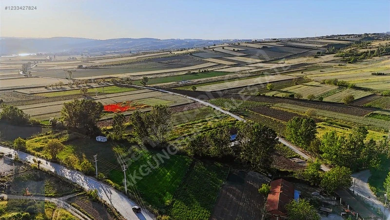 AKGÜN'DEN ACİL SATILIK KOZLUCA MH GİRİŞİNDE 452M2 VİLLALIK ARSA! Fotoğraf 4