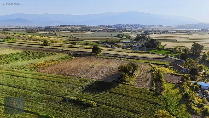 AKGÜN'DEN ACİL SATILIK KOZLUCA MH GİRİŞİNDE 452M2 VİLLALIK ARSA! Fotoğraf 5
