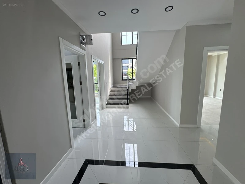 AKGÜN'DEN KİRALIK VİLLA YENİ MH. | 400 M² ARSA | 280 M² 4+1 Fotoğraf 21