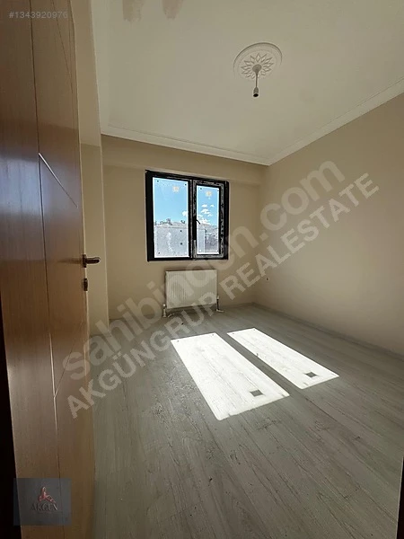 AKGÜN'DEN SATILIK SULTANBEYLİ M.AKİF MH 120M2 3+1 ARAKAT DAİRE ! Fotoğraf 6