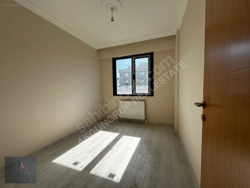 AKGÜN'DEN SATILIK SULTANBEYLİ M.AKİF MH 120M2 3+1 ARAKAT DAİRE ! Fotoğraf 7
